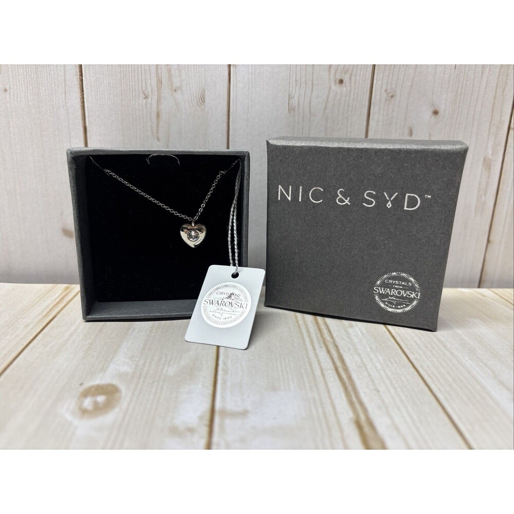 SWAROVSKI HEART NECKLACE Brand New In Gift Box Nic Syd Release Limited Crystal
